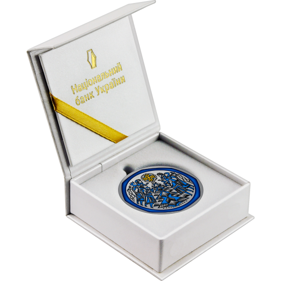 A Christmas Decoration – 2025 Silver Commemorative Coin